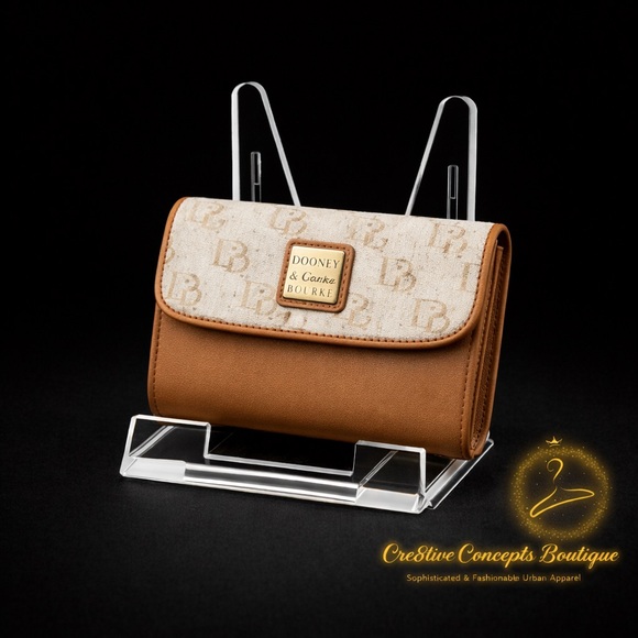 2-Pack set Clear Acrylic Display Stands -Adjustable - Picture 5 of 6